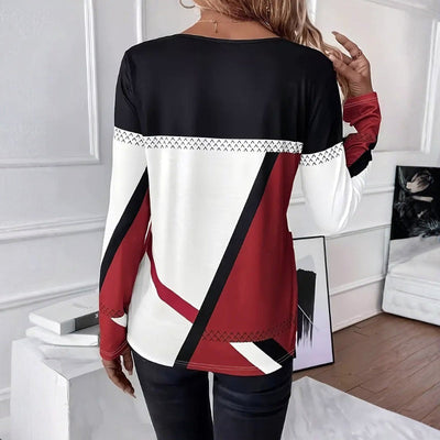 Clara - RELAXED FIT TOP WITH STRIKING DESIGN