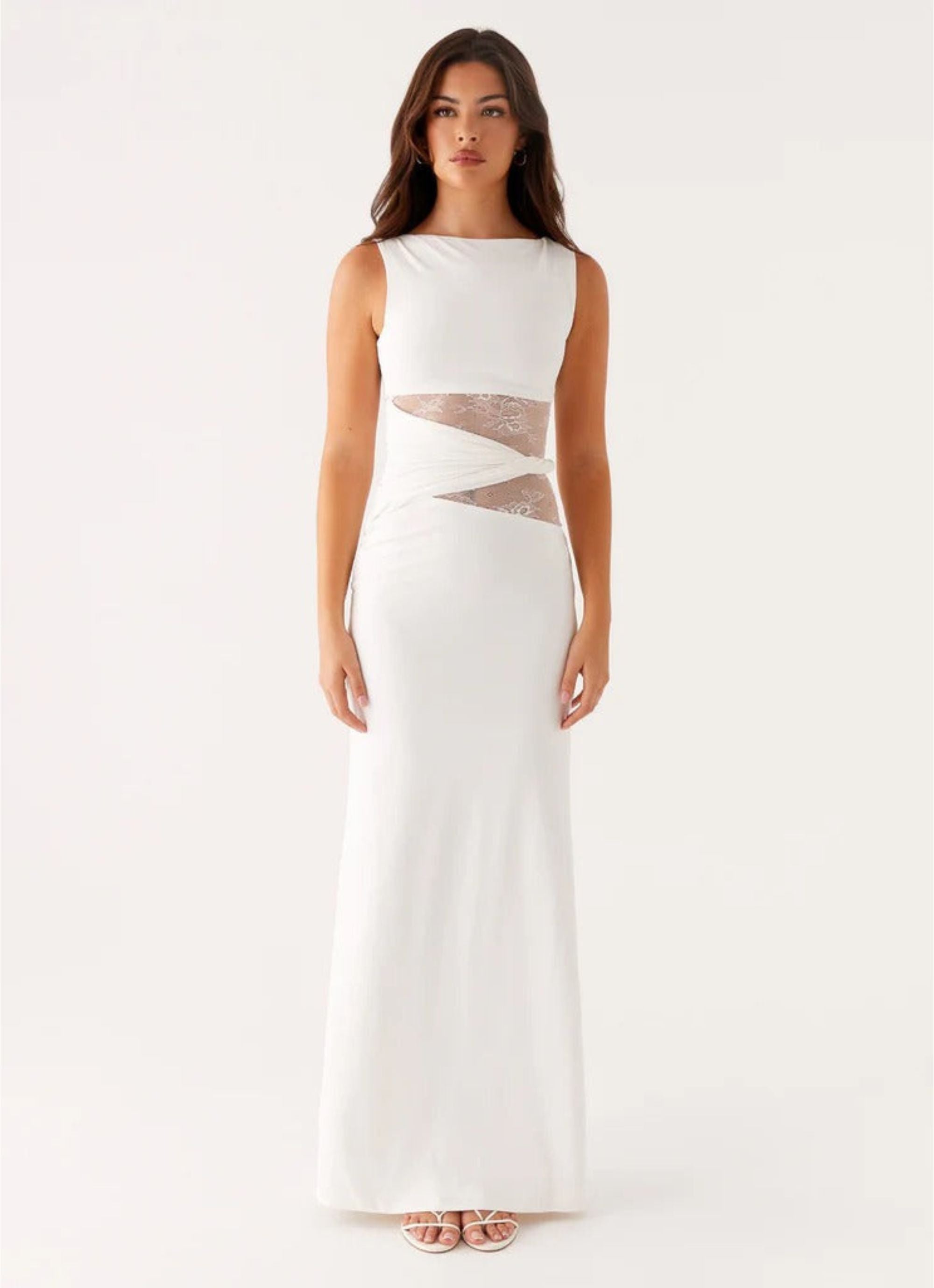 Leni | Fitted maxi dress with subtle cut-outs and laces