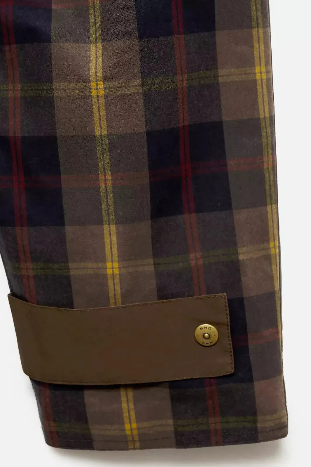 Tessa Classic Jacket in timeless plaid, featuring a straight-cut design and fully lined interior for a stylish and comfortable fit. - 8
