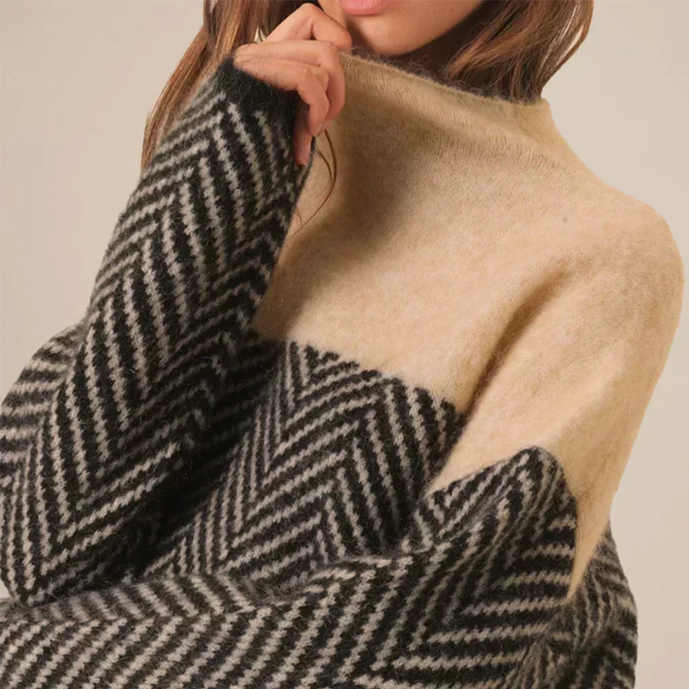 OLIVIA - COZY TURTLENECK SWEATER