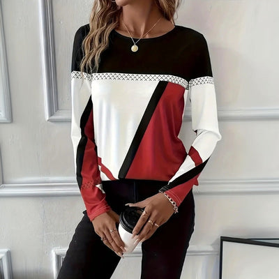Clara - RELAXED FIT TOP WITH STRIKING DESIGN