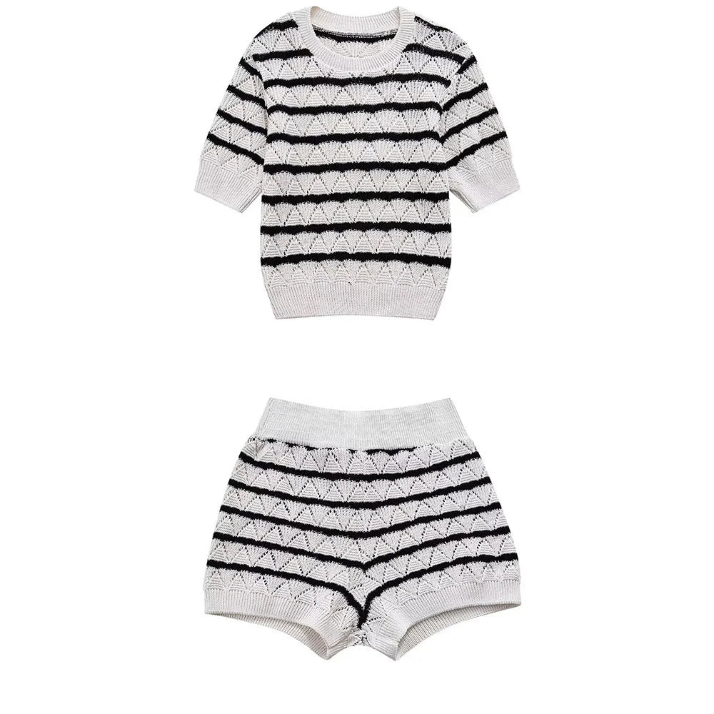 Kira Knit Lounge Set | High-Quality Crop Top and Shorts, Relaxed Fit 2