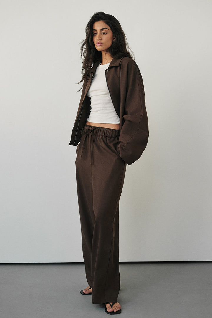 Kora Wide Leg Pants | High Rise, Elastic Waistband, Functional Pockets 1