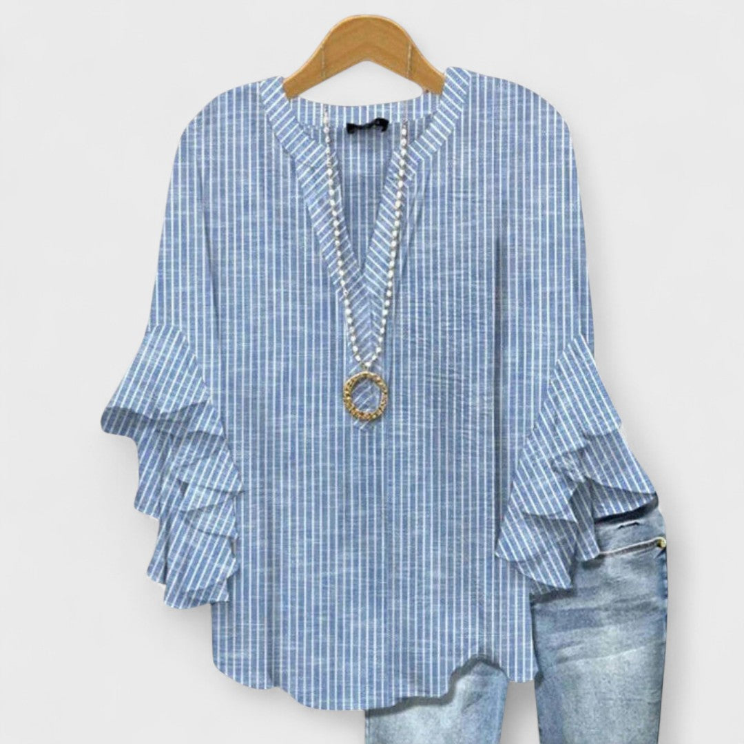 Isabella | Blouse with Elegant Flowers