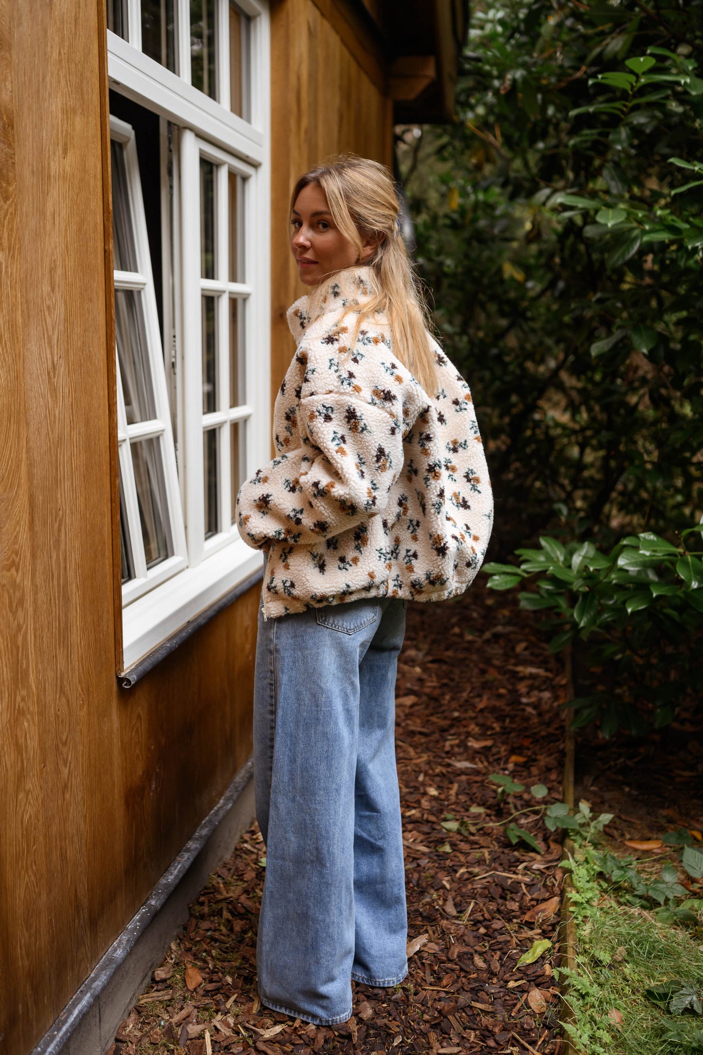 Alice Fleece | Ecru Floral