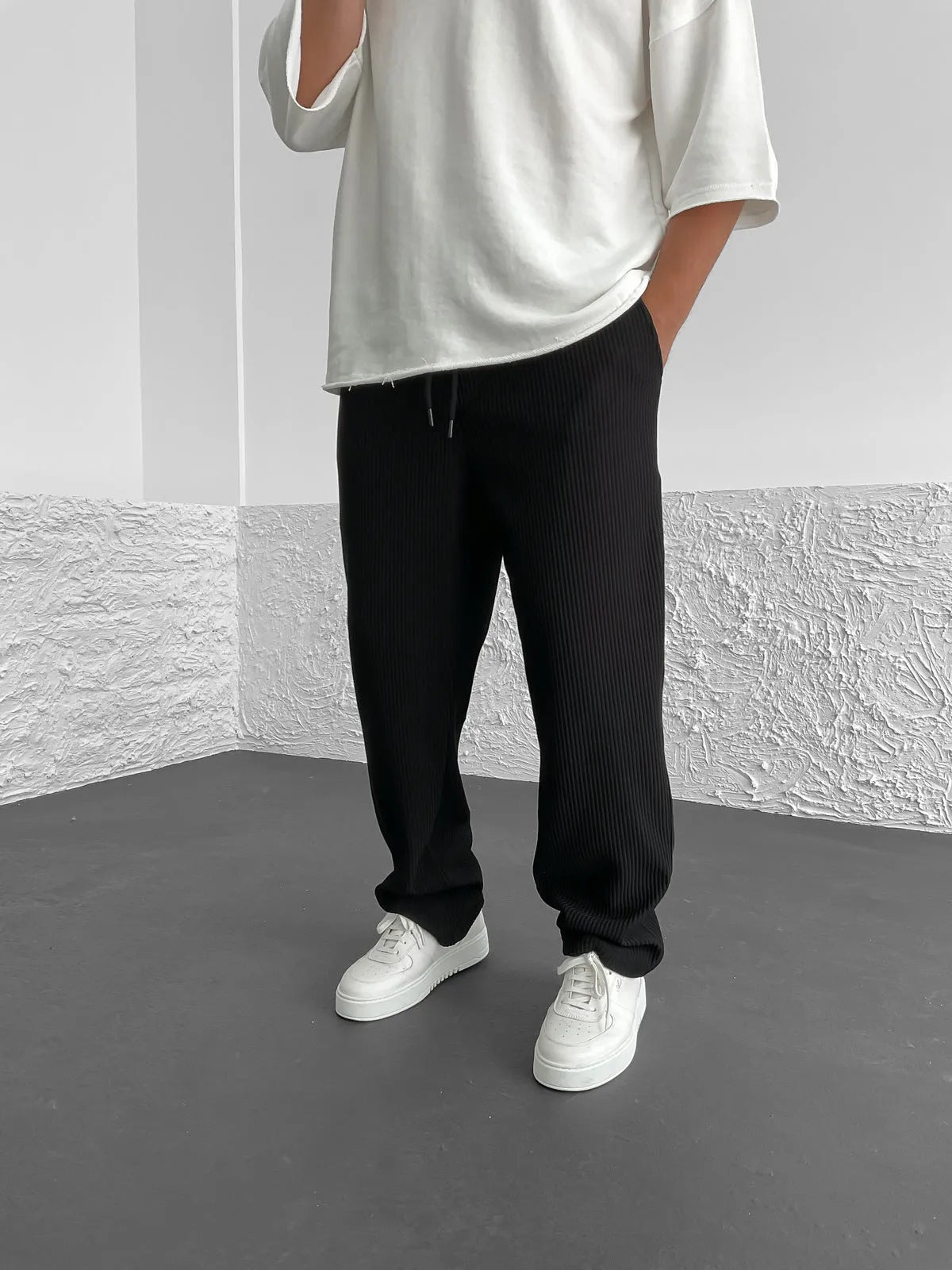 Rive | RIBBED RELAXED FIT TROUSERS