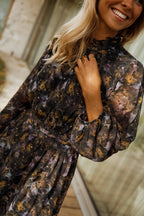 Robe Alexandra | Black Print Elegance