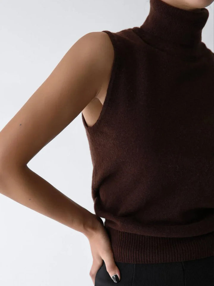 Marenton | High-Neck Vest