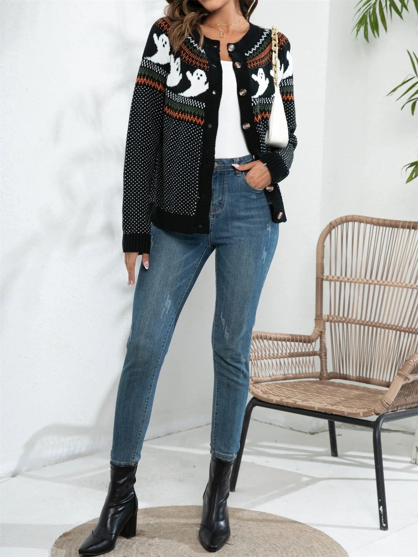 GHOST | SWEATER DOTS