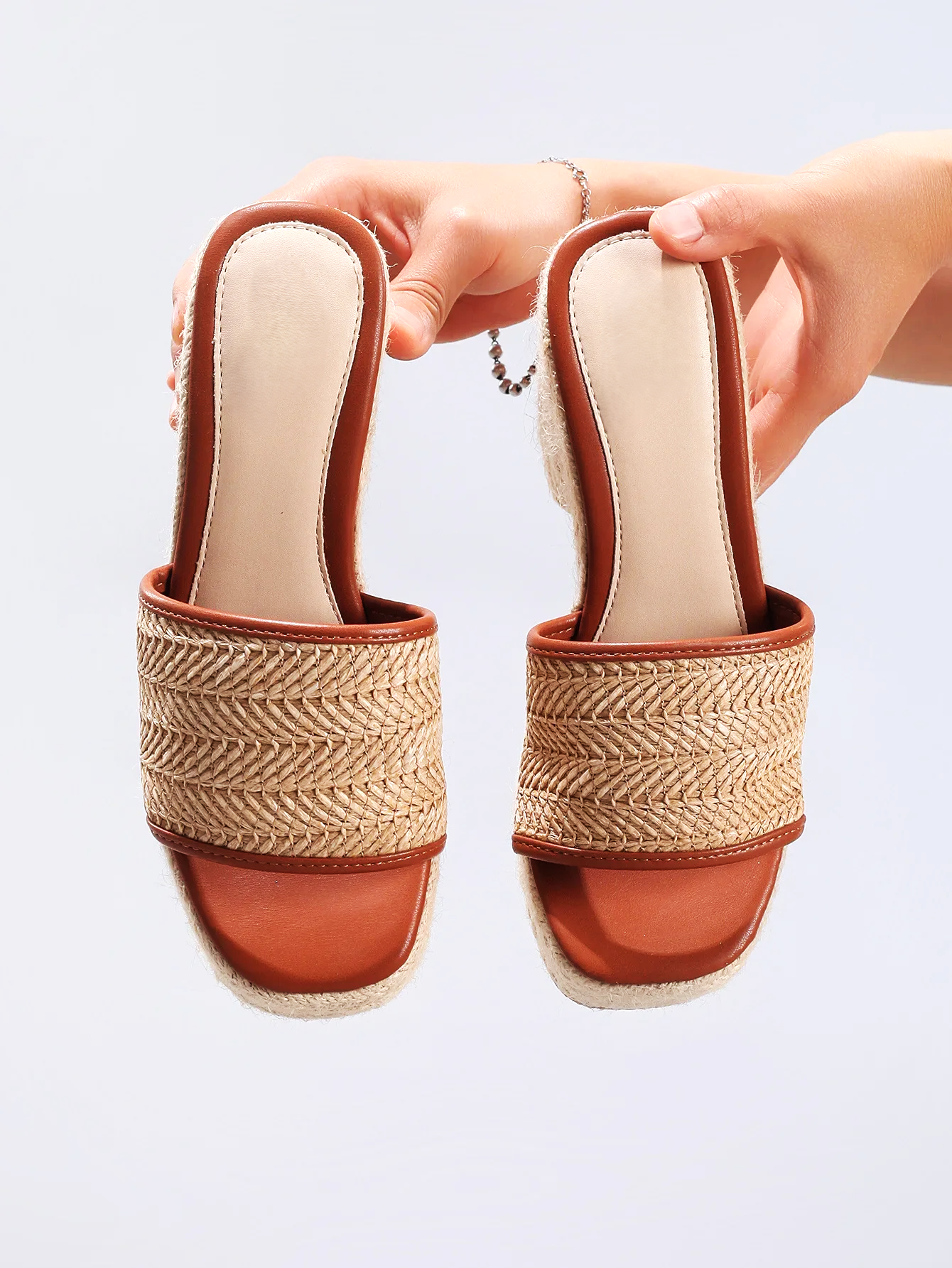 Célie | Natural Woven Heels