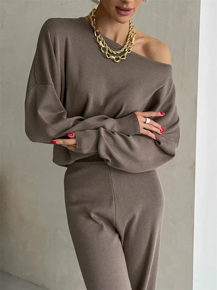Luxe Eleganza Loungewear Set featuring an ultra-soft knit fabric and stylish off-shoulder design, perfect for comfort and relaxation at home - 4
