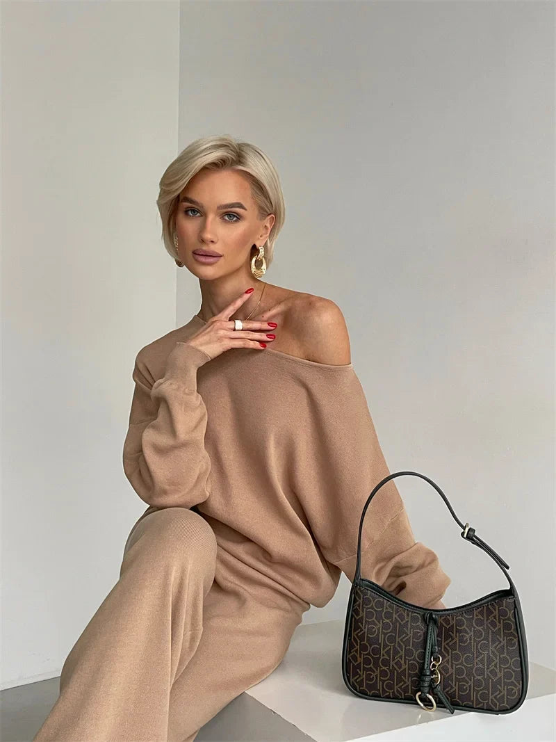 Luxe Eleganza Loungewear Set featuring an ultra-soft knit fabric and stylish off-shoulder design, perfect for comfort and relaxation at home - 19