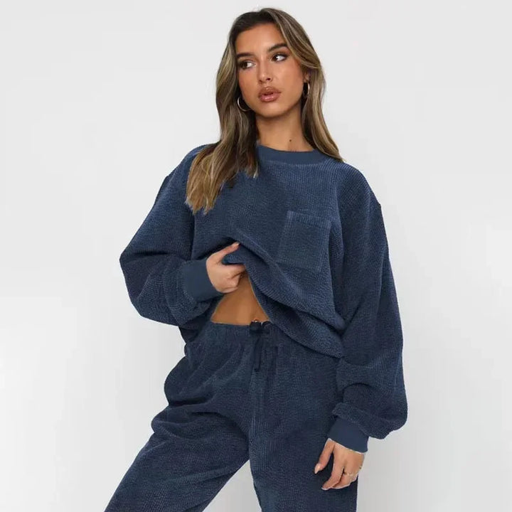 Cora Corduroy Sweatset featuring a soft, relaxed fit in a stylish design, perfect for cozy casual wear. - 3