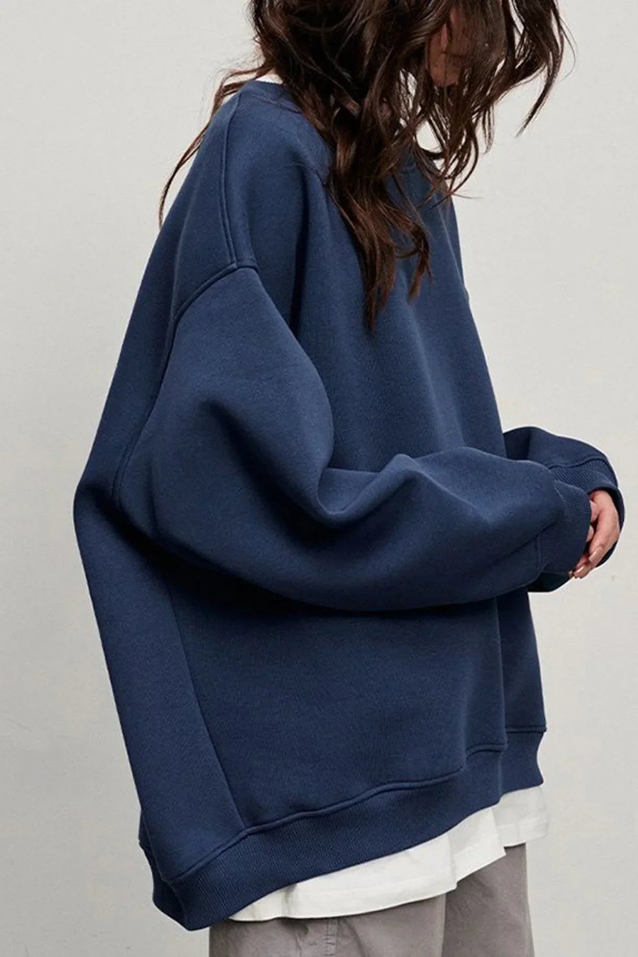 Lola | Oversize sweatshirt with crew neckline