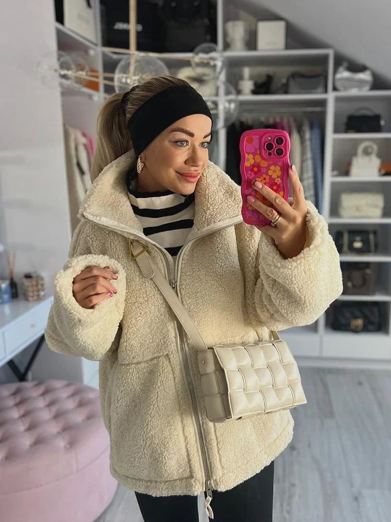 Aven Teddy Coat in a modern silhouette, featuring ultra-soft fabric and stylish design perfect for winter wear. - 2