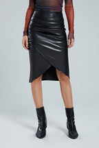 Fina Midi Skirt in faux leather with a comfortable stretch fit, perfect for stylish casual or dressy occasions. - 6
