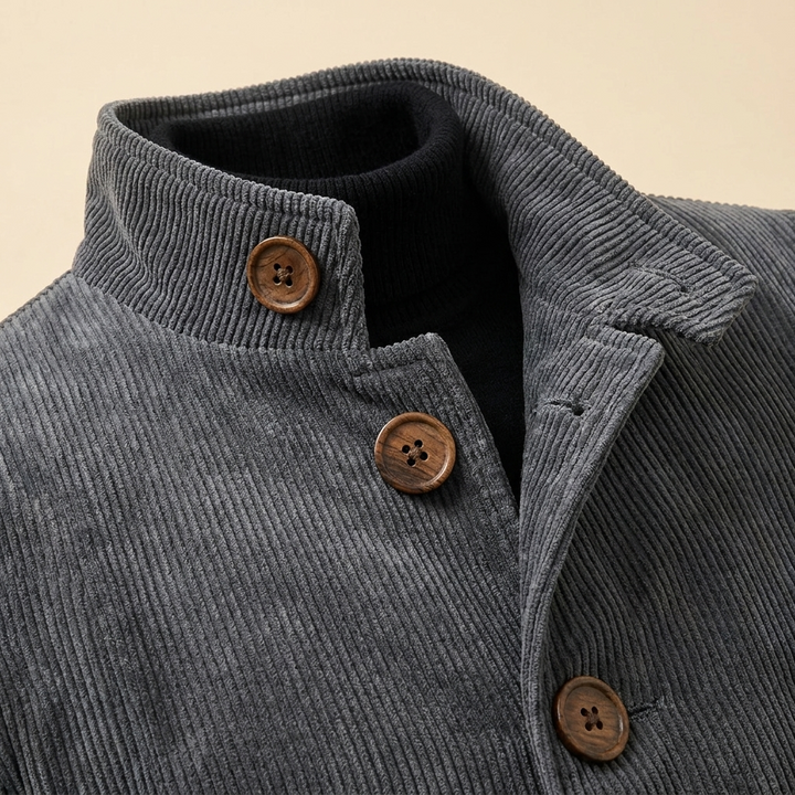 Jasper corduroy coat collar buttons detail