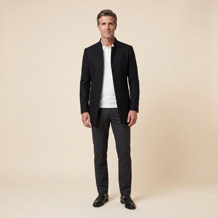 Jaxon wool blazer coat black front on model