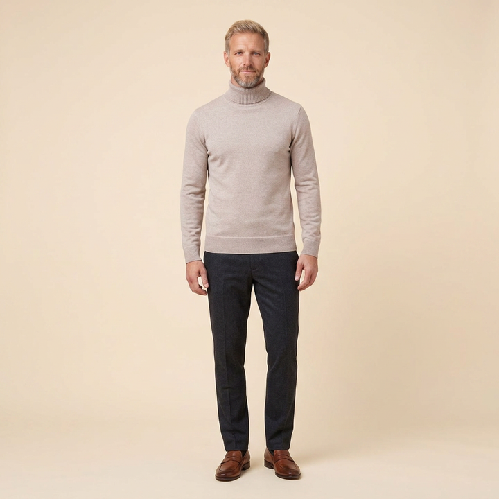 Travis turtleneck beige front on model