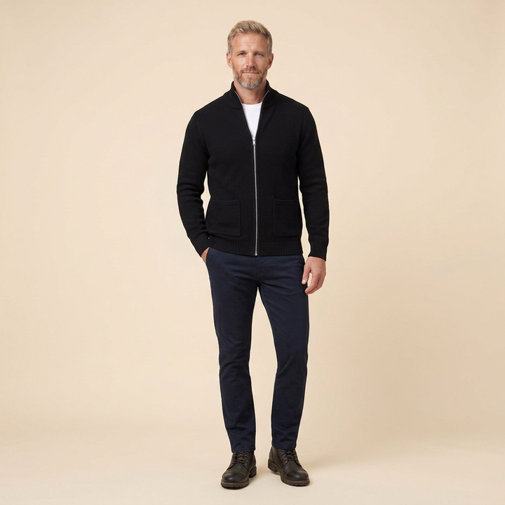 Zeron cardigan black pose