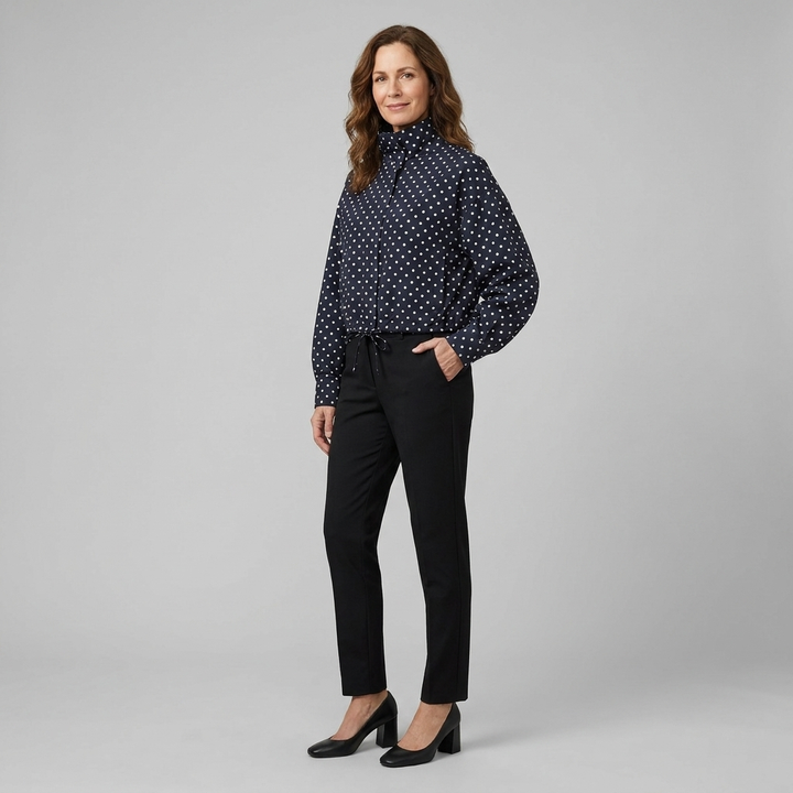 Pavia jacket navy pose