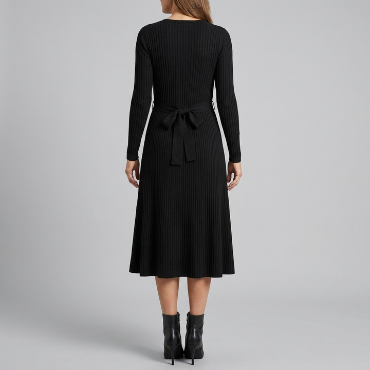 Wynne dress black back