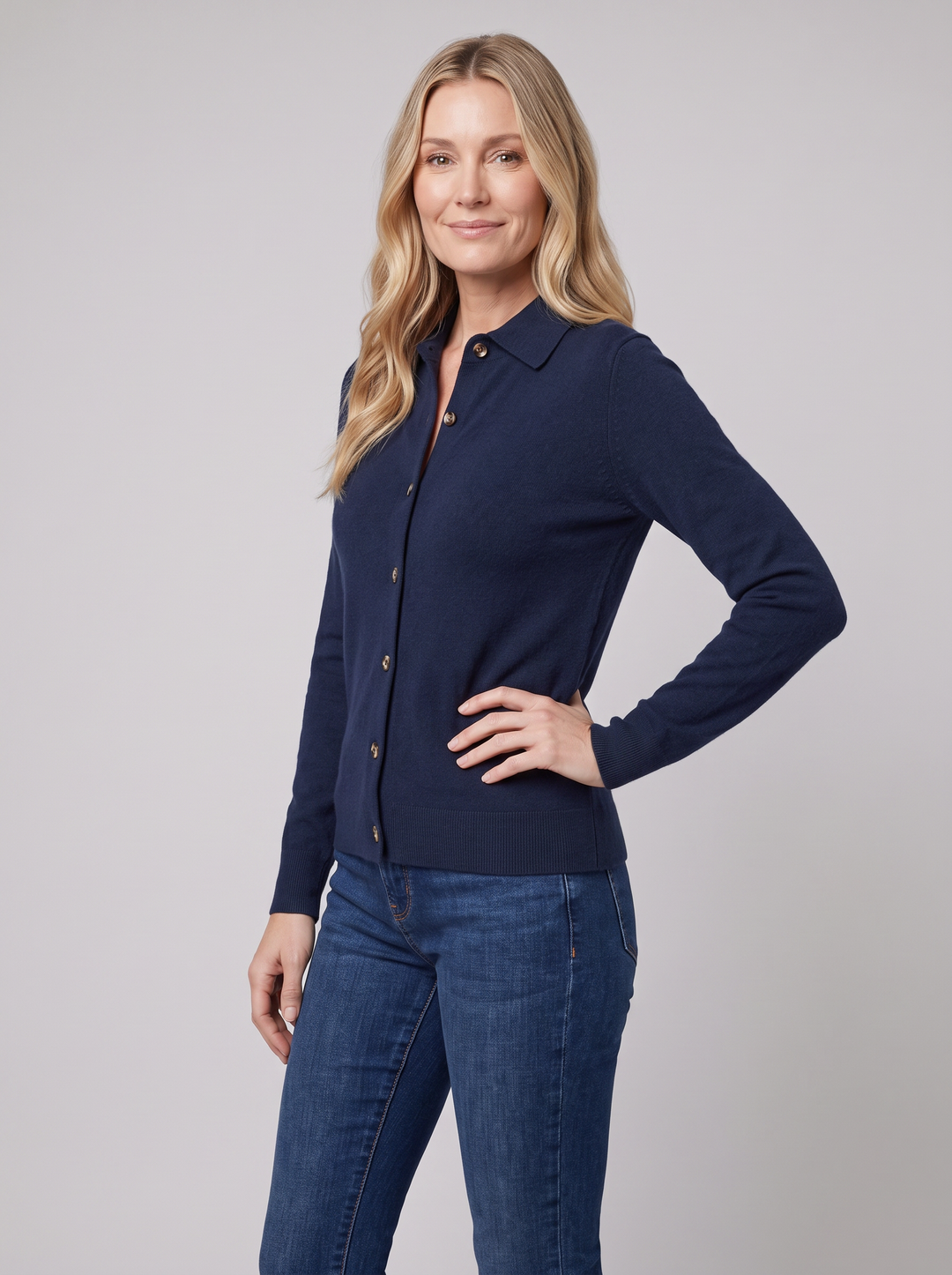 Riverdale wool polo navy on model