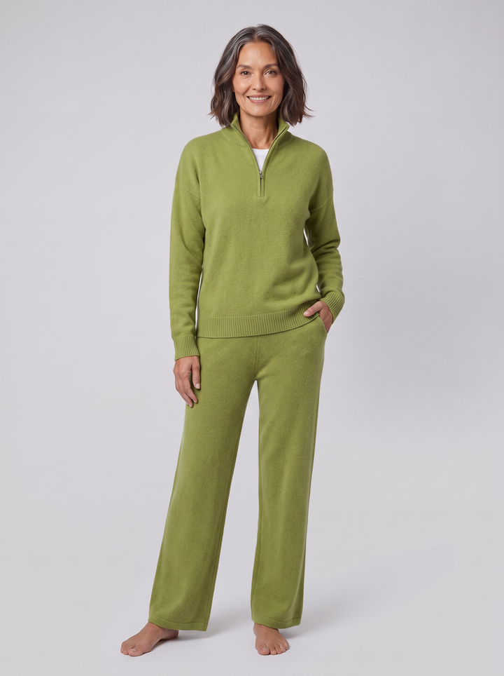 Chelsea cashmere ensemble green on model