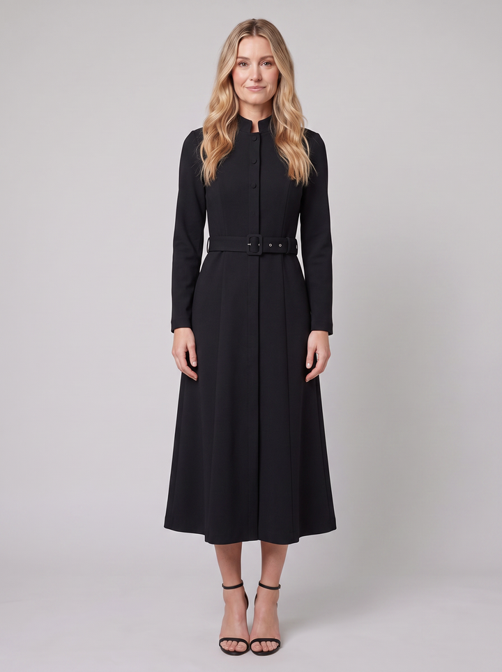 Nina A-line dress black on model