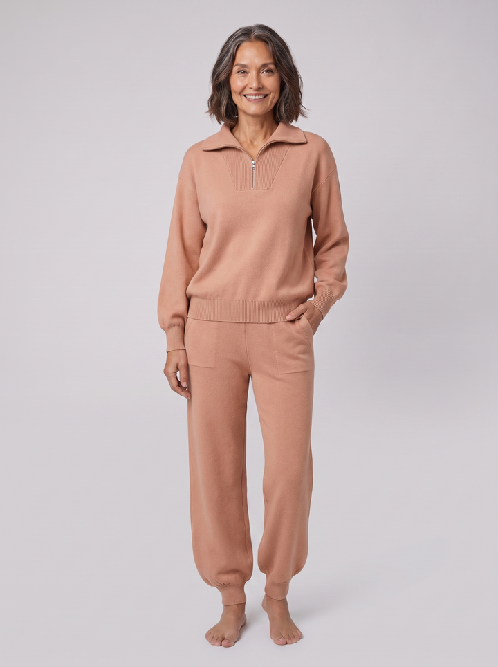 Fjordboer lounge set peach on model