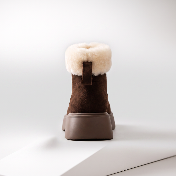 Gilly ankle boot back