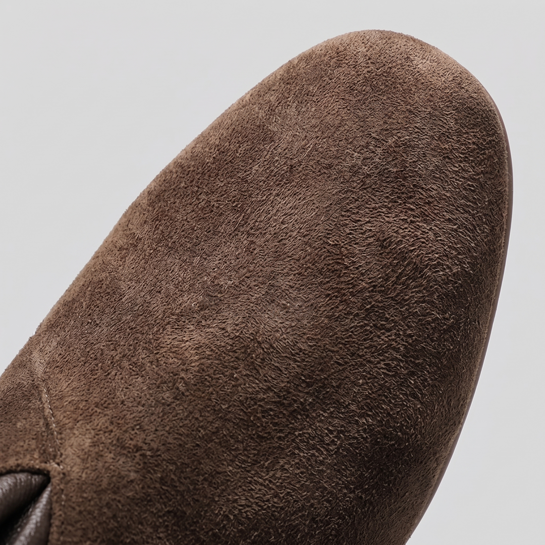 Verona suede-touch texture detail