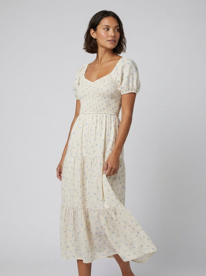 Bella midi sweetheart dress off white - model