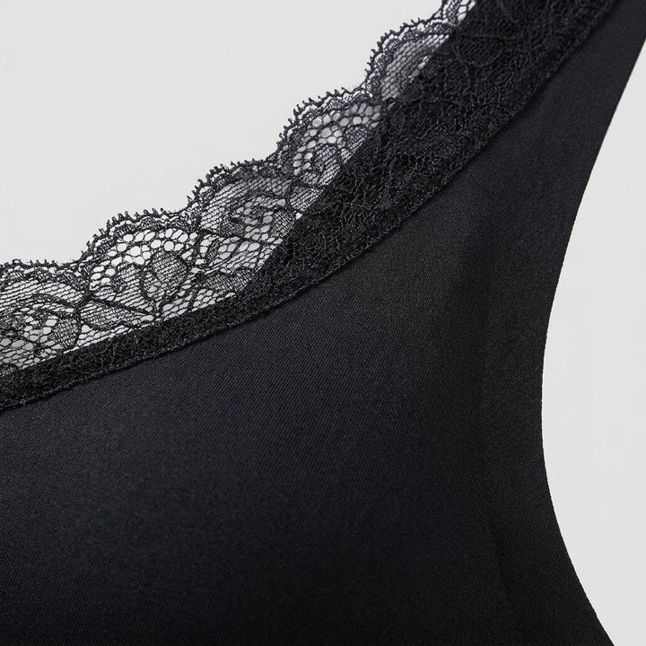 Berenice seamless lace detail