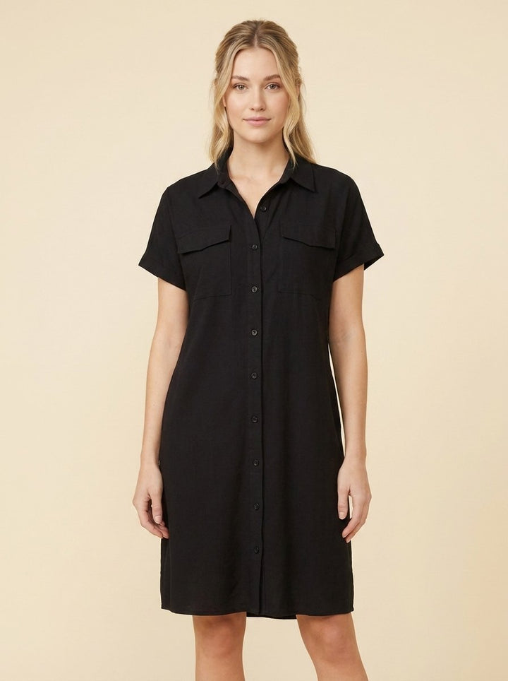 Elodie shirt dress black on model