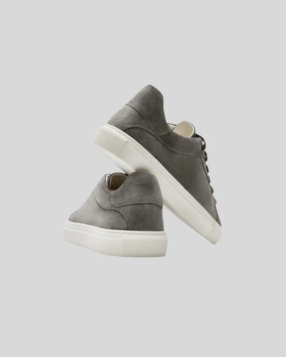 Halden Oxford sneakers in dark grey leather, view of the flexible sole