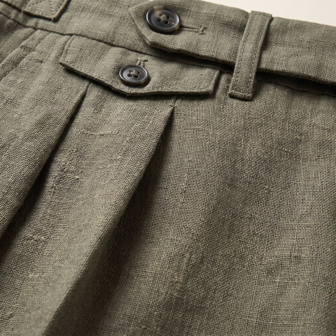 Linden Bermuda shorts olive linen fabric and waistband detail