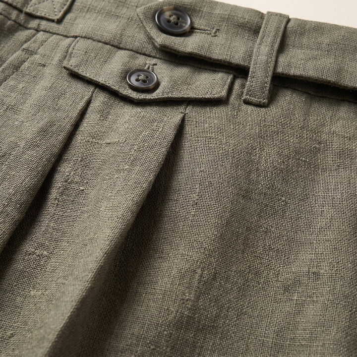 Linden Bermuda shorts olive linen fabric and waistband detail