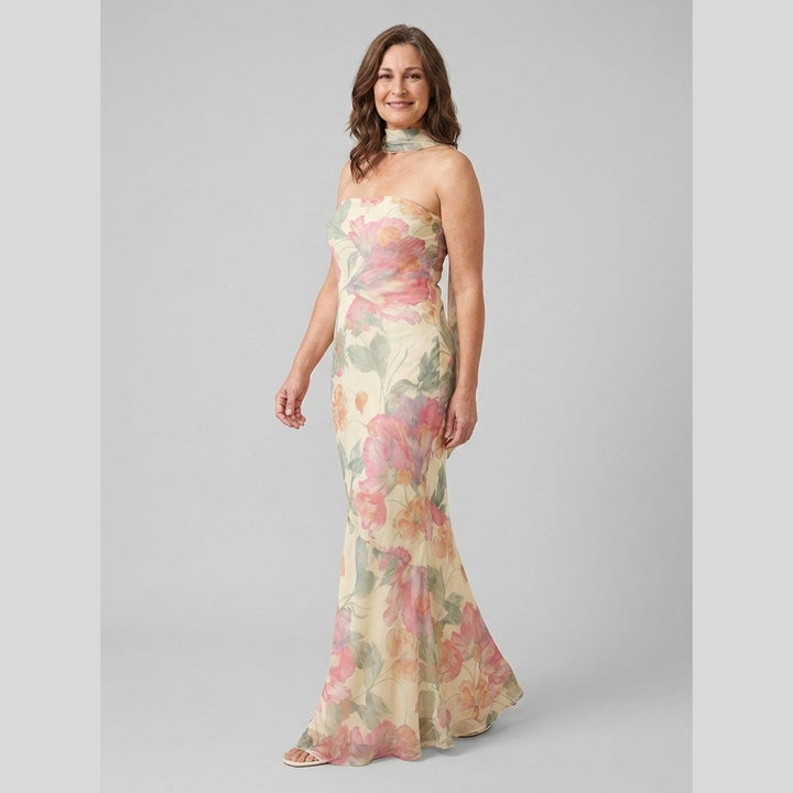 Marguerite floral print maxi dress side view on model