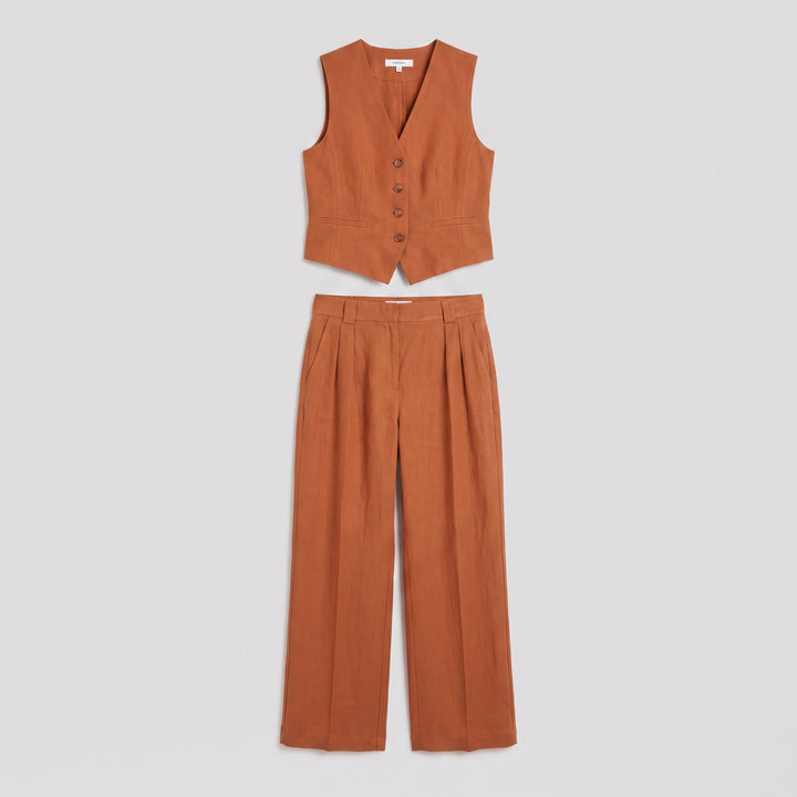 Marlowe linen trouser set flat lay