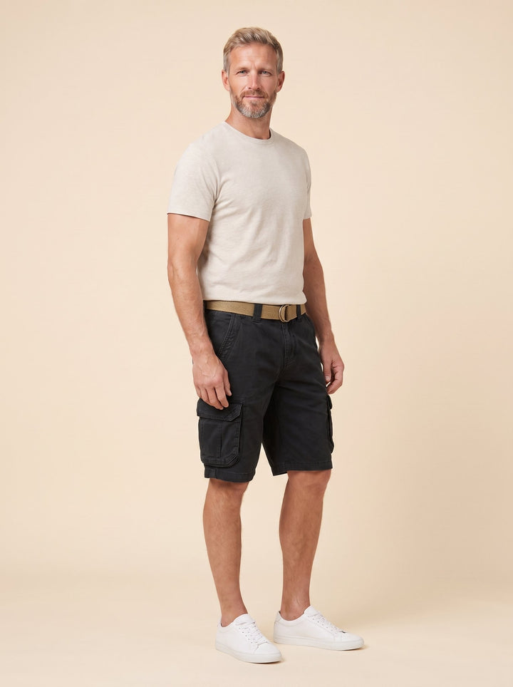 Maverick men's cargo shorts black, side view