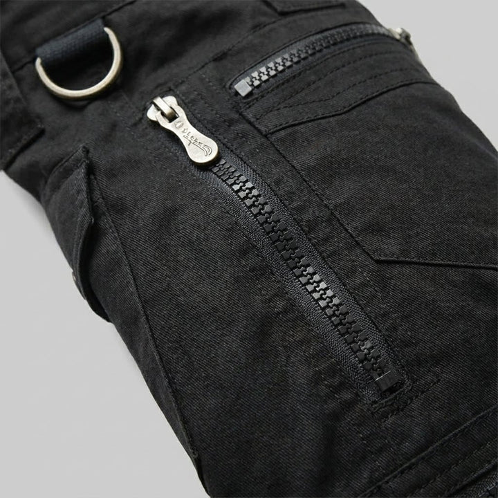 Maverick cargo shorts fabric and pocket detail