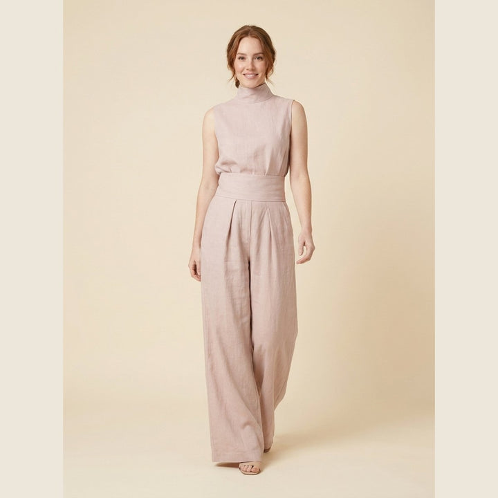Mira blouse and pants set light pink on model