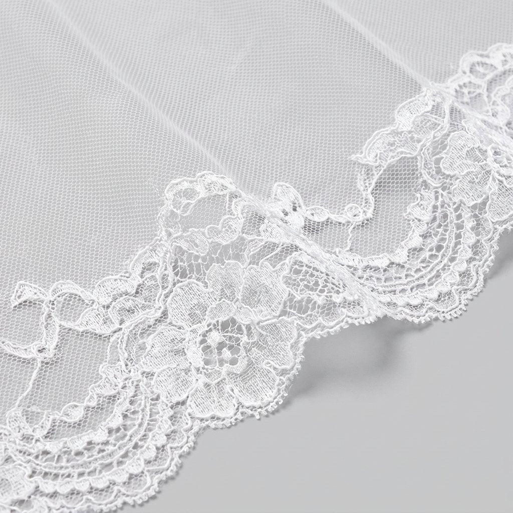 Mira Longline Bra lace fabric detail