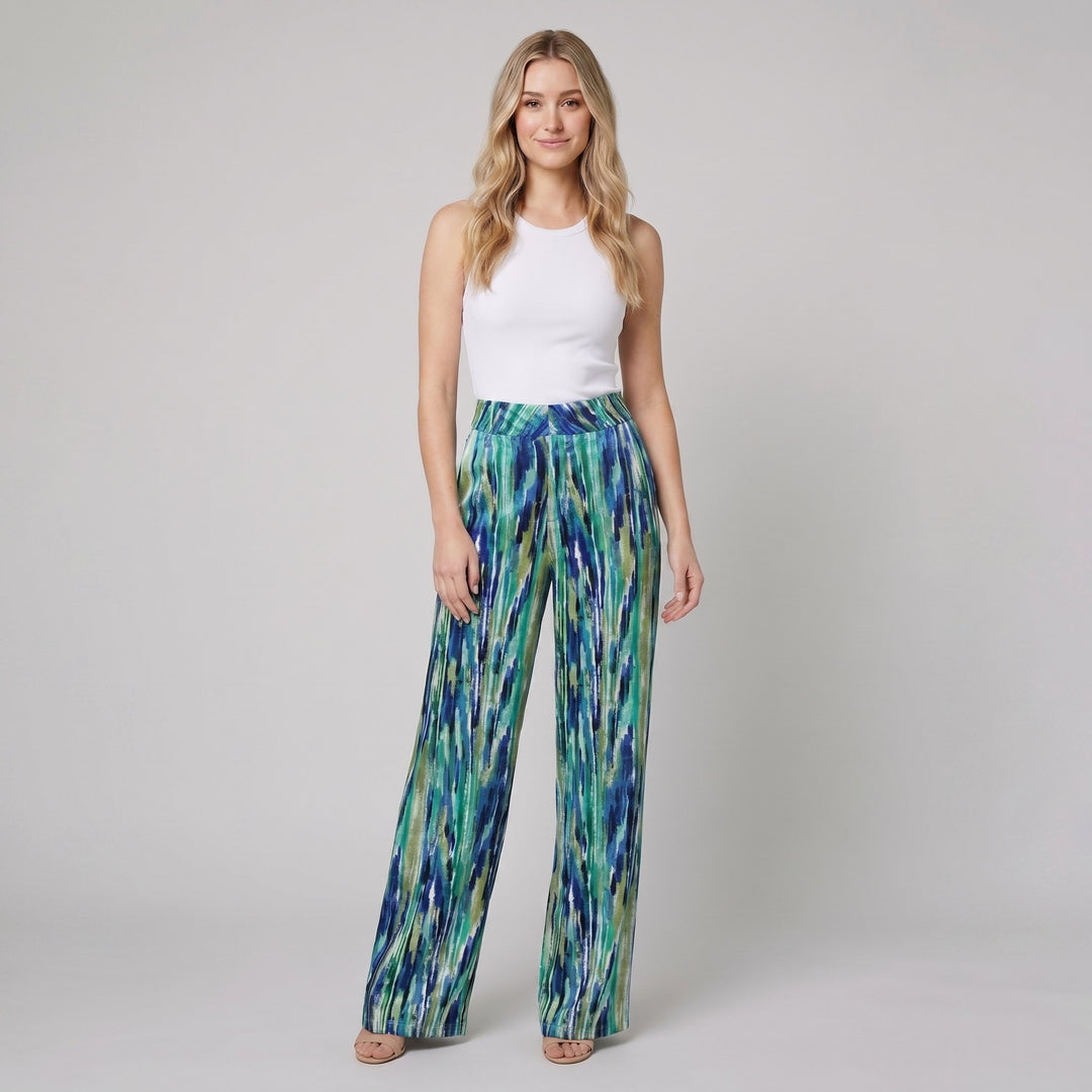 Mira marble print high waisted pants blue on model