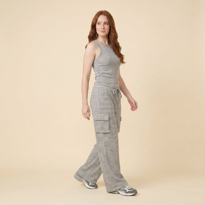 Nolwenn grey tank and midi skirt set, side view on model