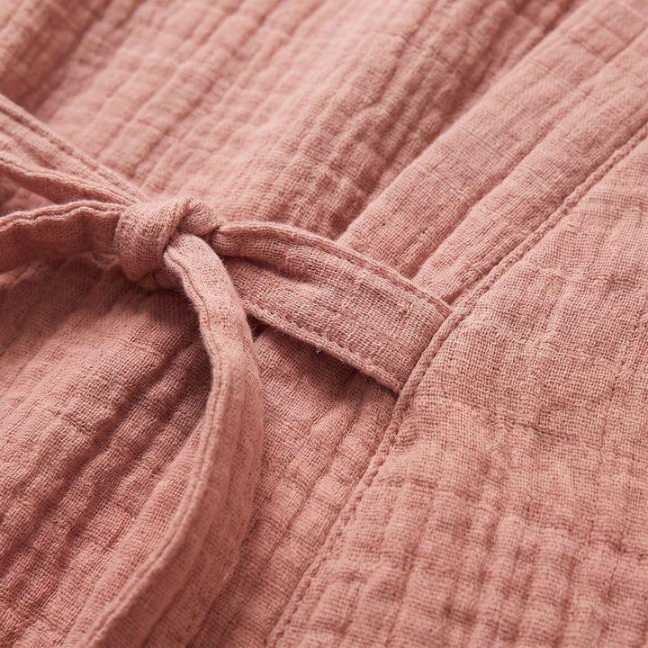 Nuku linen wrap set - crinkled cotton gauze fabric close-up