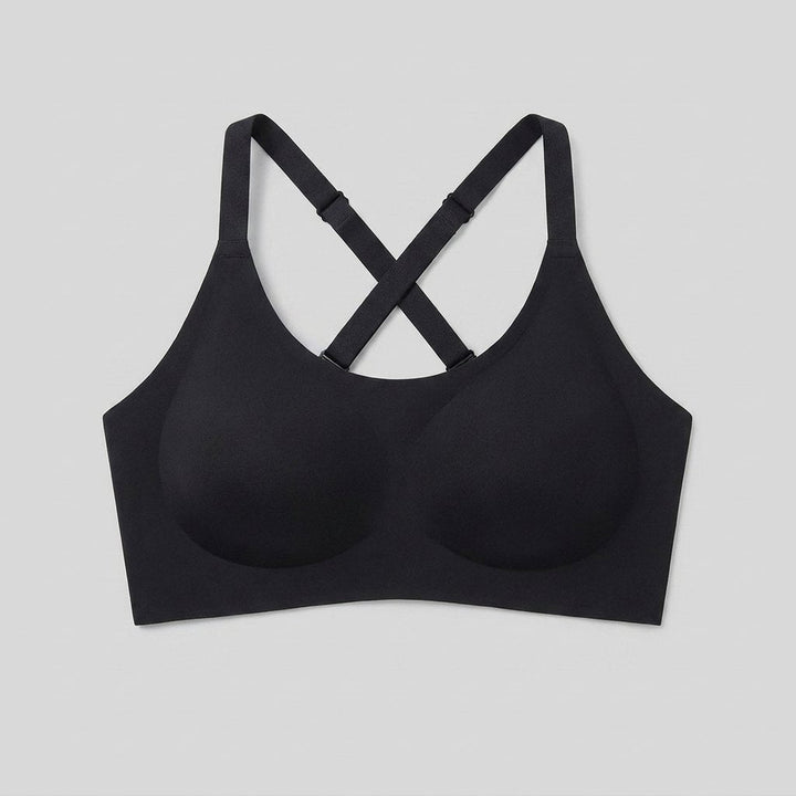Ophelie sports bra in black, front view on model