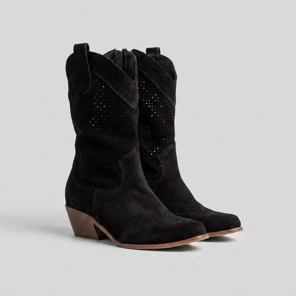 Willa cowboy boots black pair