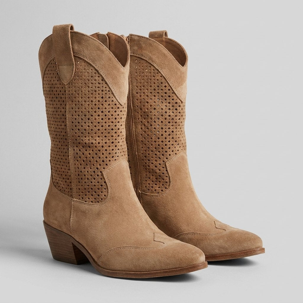Willa cowboy boots brown pair